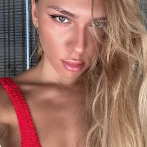 𝐸𝑚𝑚𝑎 ^•⩊•^ Onlyfans