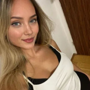 Stella Evans Onlyfans