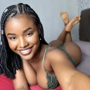 Larissa Silva🇧🇷Chocolate🍫 Onlyfans