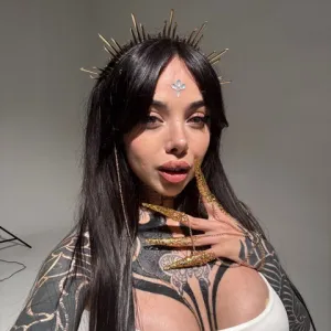 Mia 🖤#1 Inked Latina Waifu 🖤 Onlyfans