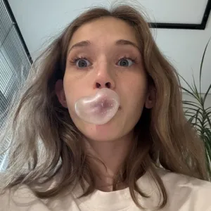 𝐌𝐢𝐚 🌺 Onlyfans