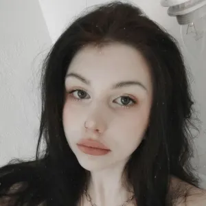 Kira Angel 🪽 Onlyfans