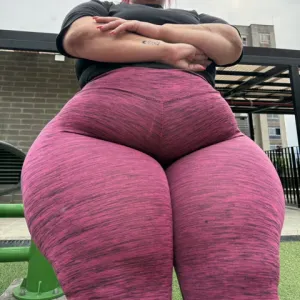🍑BBW Pear Big ass 🍭LolaPop🍭 Onlyfans