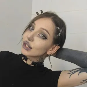 𝐌𝐞𝐥𝐨𝐝𝐲 Onlyfans