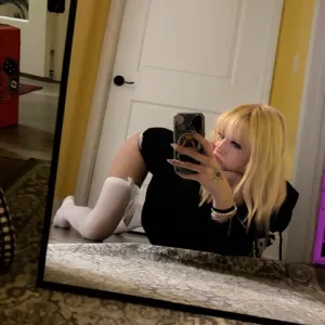 𝓈𝓊𝓃𝓃𝓎 ᰔᩚ Onlyfans