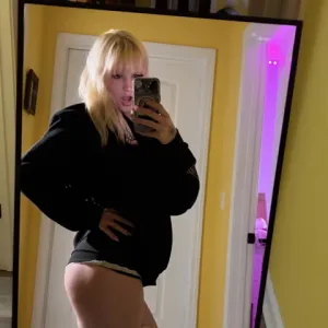 𝓈𝓊𝓃𝓃𝓎 ᰔᩚ Onlyfans