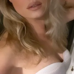 hotwifeandherdom OnlyFans