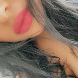 naughtynailaa OnlyFans