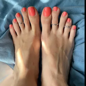 Gorgeous Long Toes Onlyfans