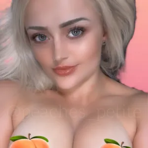 Peaches Petite🍑 Onlyfans