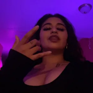 @selenaswrld <3 Onlyfans