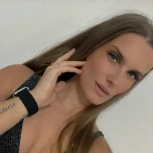 pussybmissive OnlyFans