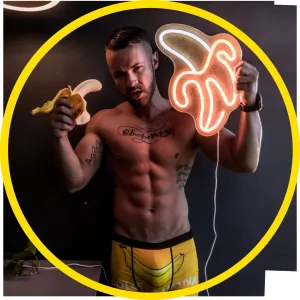 Mike & His Banana 🍌 Onlyfans