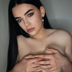 ◉✿ 𝓥𝓲𝓬𝓽𝓸𝓻𝓲𝓪 𝓜𝔂𝓼𝓽𝓮𝓻𝔂 ✿◉ Onlyfans