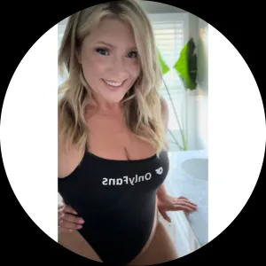 sultry_blondie Onlyfans