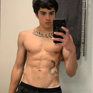 valentinooj OnlyFans