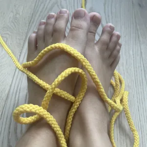 Sakura’s Asian shibaru feet Onlyfans