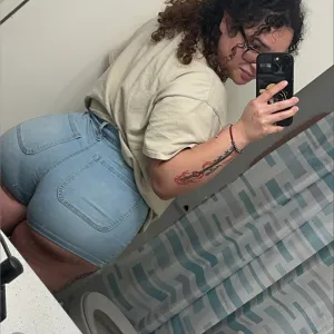 curlyhairbrat_18 Onlyfans