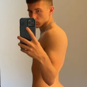 hungeaston OnlyFans