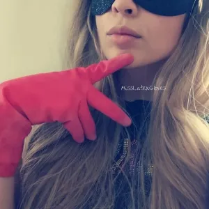 Miss Latex GLoves Onlyfans