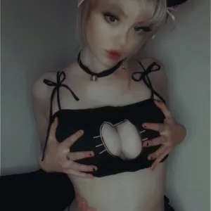 hellgirrl OnlyFans