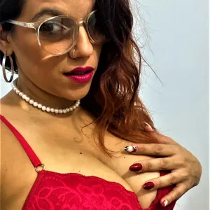 caprichocarla | Thick Busty Latina Onlyfans
