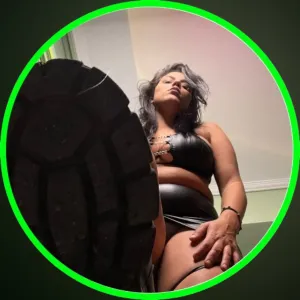 caprichocarla | Thick Busty Latina Onlyfans