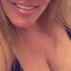 naturallybusty1 Onlyfans