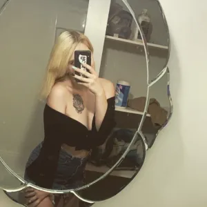 yourbitch69 OnlyFans