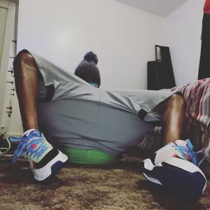 Sagging & Stroking Onlyfans