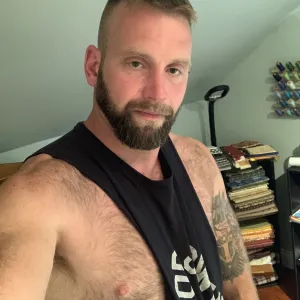Aaron33 Onlyfans
