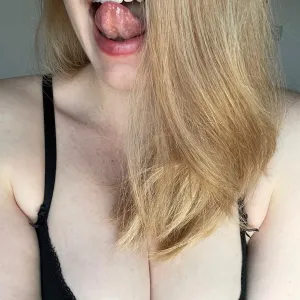 laceyfreckles OnlyFans