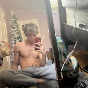 oj.twink.free OnlyFans