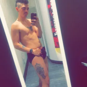 Avery_C Onlyfans