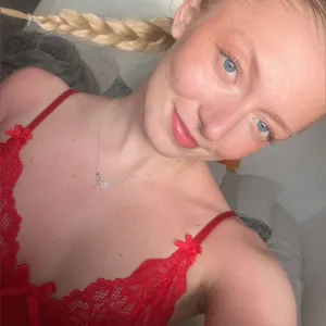 swedishblondie04 OnlyFans