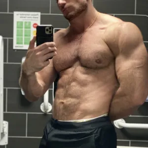 Hairy Blonde Muscle Man 9” thick Onlyfans