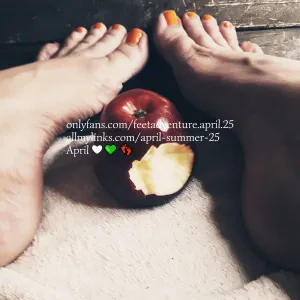 April Summer FEET Fetish 👣💚♥️ Onlyfans