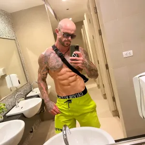 shreddedkiwi OnlyFans