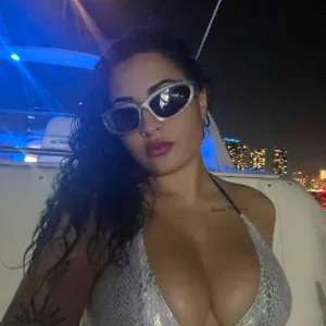 Ari 🎱🍒 Onlyfans