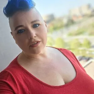 Lush Lynn - Playful Tattooed BBW Goddess Onlyfans