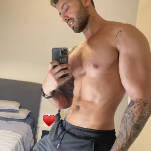 Chris Levant Onlyfans