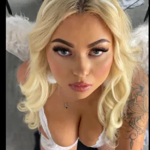 Amirah - B/G Page 💦 Onlyfans