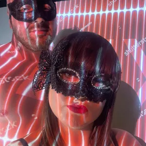 thekinkymaskedcouplexxx Onlyfans