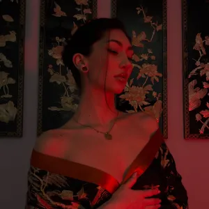 𝐋𝐨𝐭𝐮𝐬 𝐋𝐮𝐳𝐨𝐧 Onlyfans