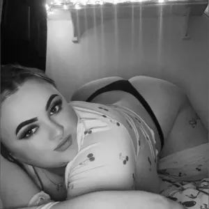 𝓢𝓬𝓪𝓻𝓵𝓮𝓽𝓽 𝓜𝓪𝓮 💙🤍 Onlyfans