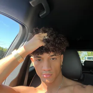 Knick :) Onlyfans
